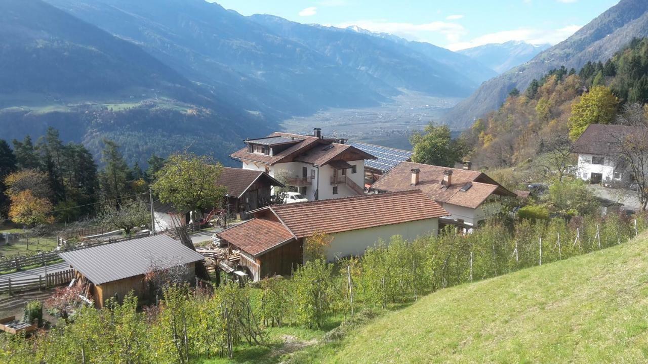 Gruberhof Appartement Algund Buitenkant foto